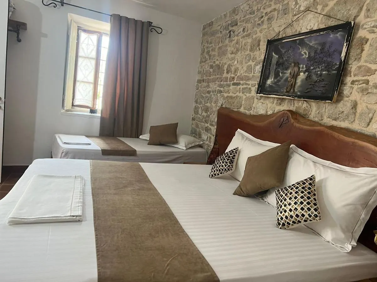 Bed & Breakfast Hotel Omer The Ottoman House Berat Albanië